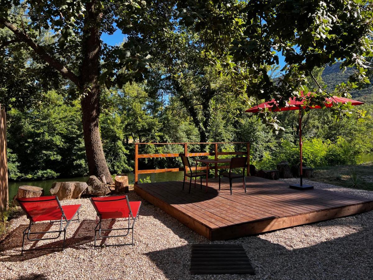 La Magnanerie Dhotes , Les Roulottes Insolites Sauve Exterior photo